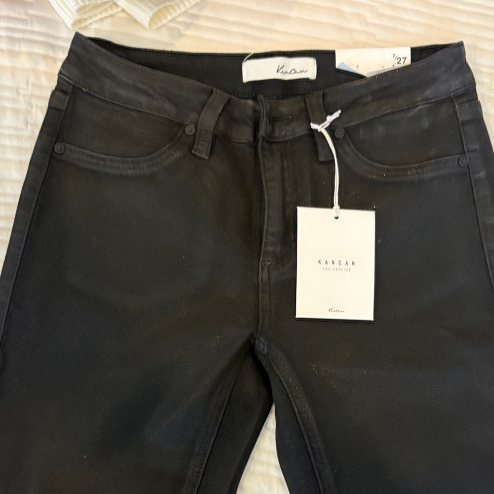KanCan  Women’s Black Coated Jeans Size 7/27 NWT